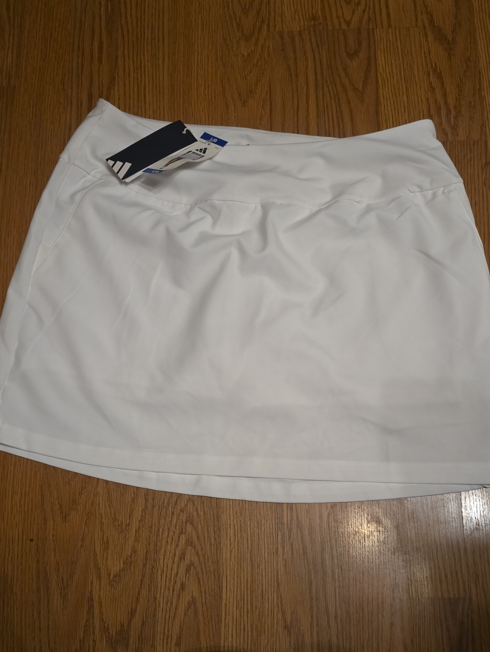 Adidas Women’s White Athletic Skort Large